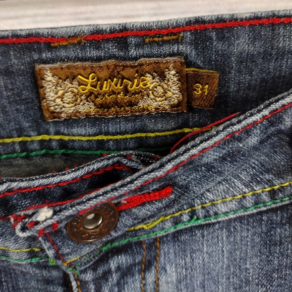 Luxirie Cropped Length Jeans - Picture 5 of 9